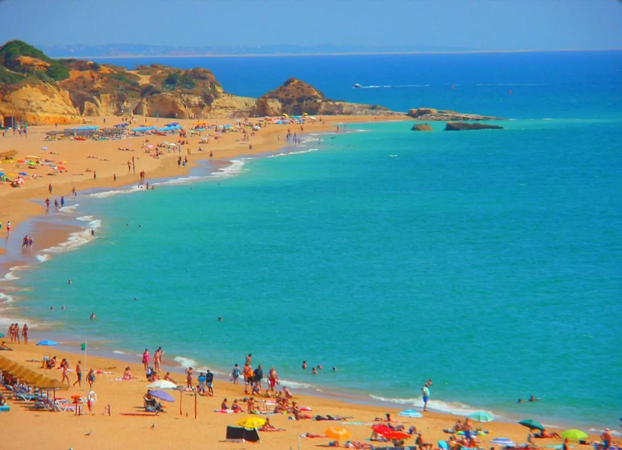 Open Space - Albufeira 0*,